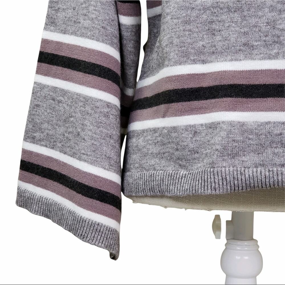 Cupcakes and Cashmere Amour Stripe Bell Sleeve Sweater Size Medium NEW - Picture 9 of 12